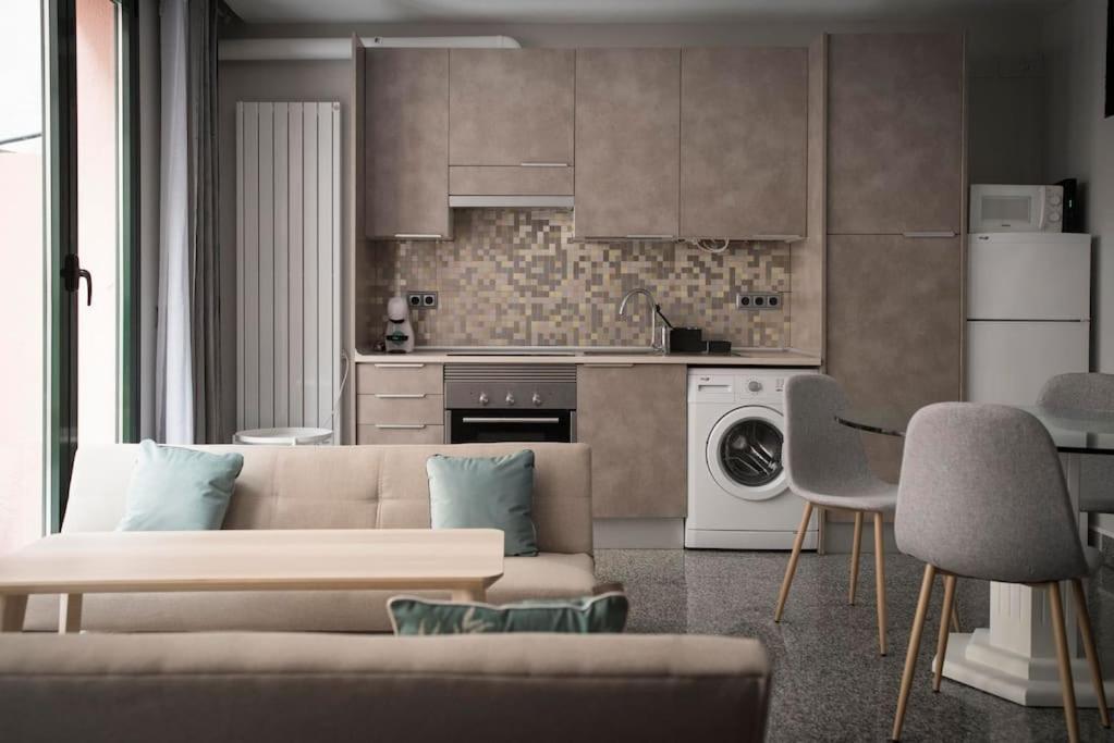 Apartamento En Centro Historico Con Patio Romano San Lorenzo de El Escorial Luaran gambar