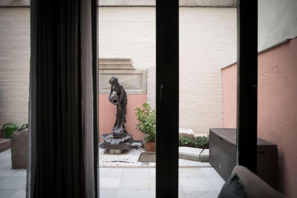 Apartamento En Centro Historico Con Patio Romano San Lorenzo de El Escorial Luaran gambar